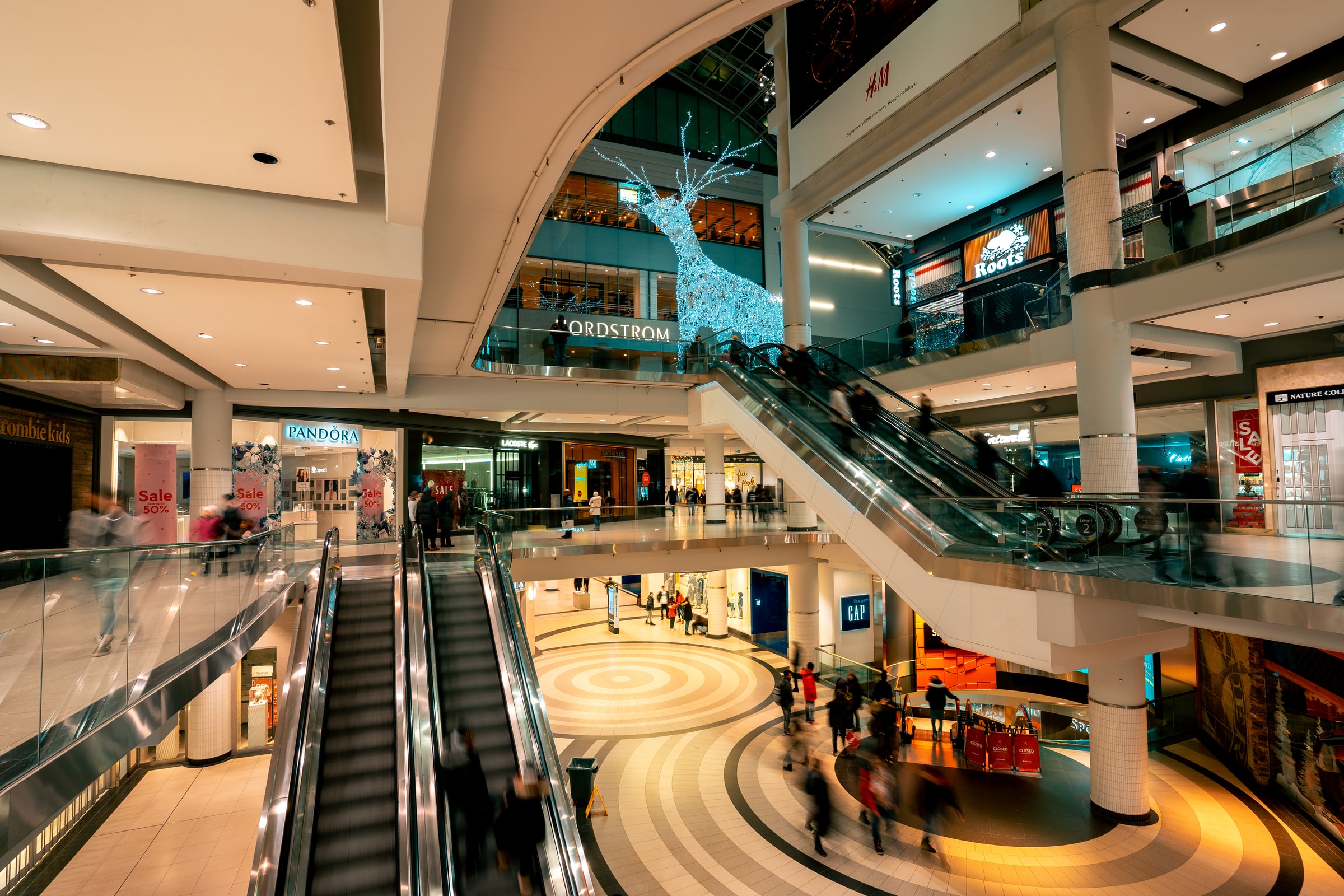 Pine City Mall entertainment-area